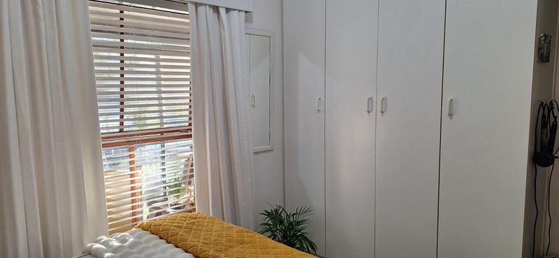 2 Bedroom Property for Sale in Sandbaai Western Cape